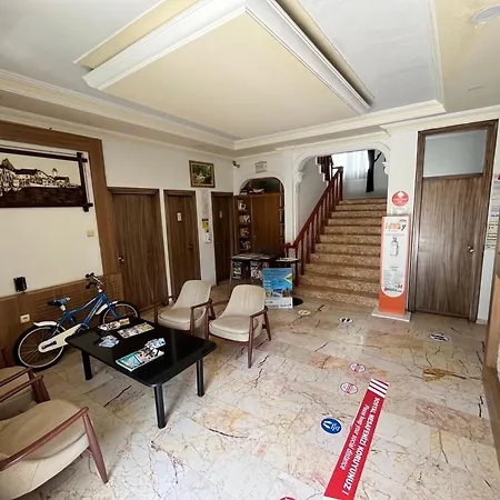 Lunay Hotel